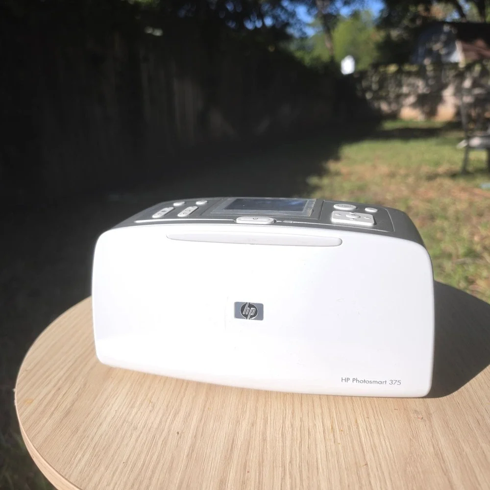 HP Photosmart 375 Compact Photo Printer White Silver Q3419A Portable 4x6 Prints